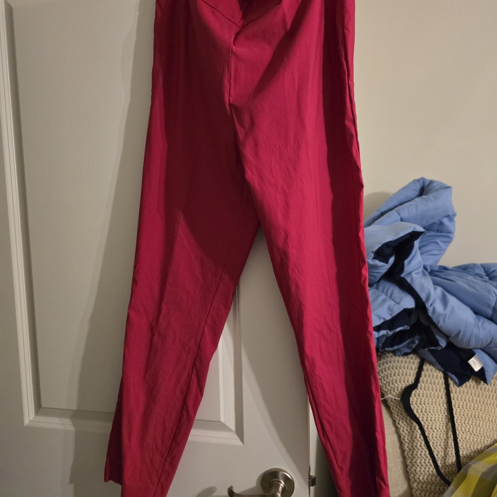 New York & Company Women's Red Cropped Pants